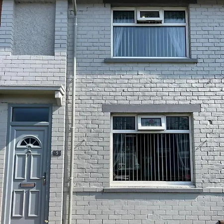Cranfield Place Majesticworkstays *